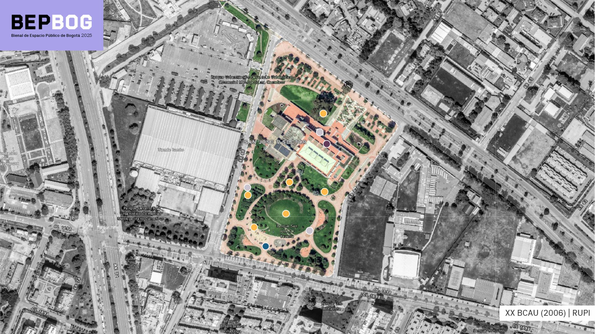 Espacio Público del Centro Cultural Biblioteca Publica Julio Mario Santo Domingo